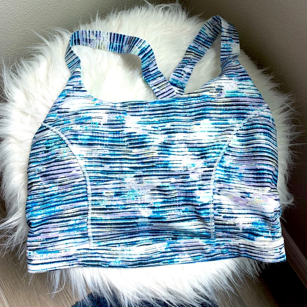 Lululemon sports bra